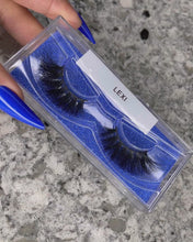 Load and play video in Gallery viewer, Lexi 5D Mink Lashes
