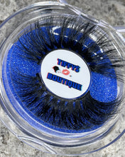 Load image into Gallery viewer, Chloe 25MM Mink Lashes
