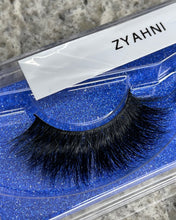 Load image into Gallery viewer, Zyahni 5D Mink Lashes
